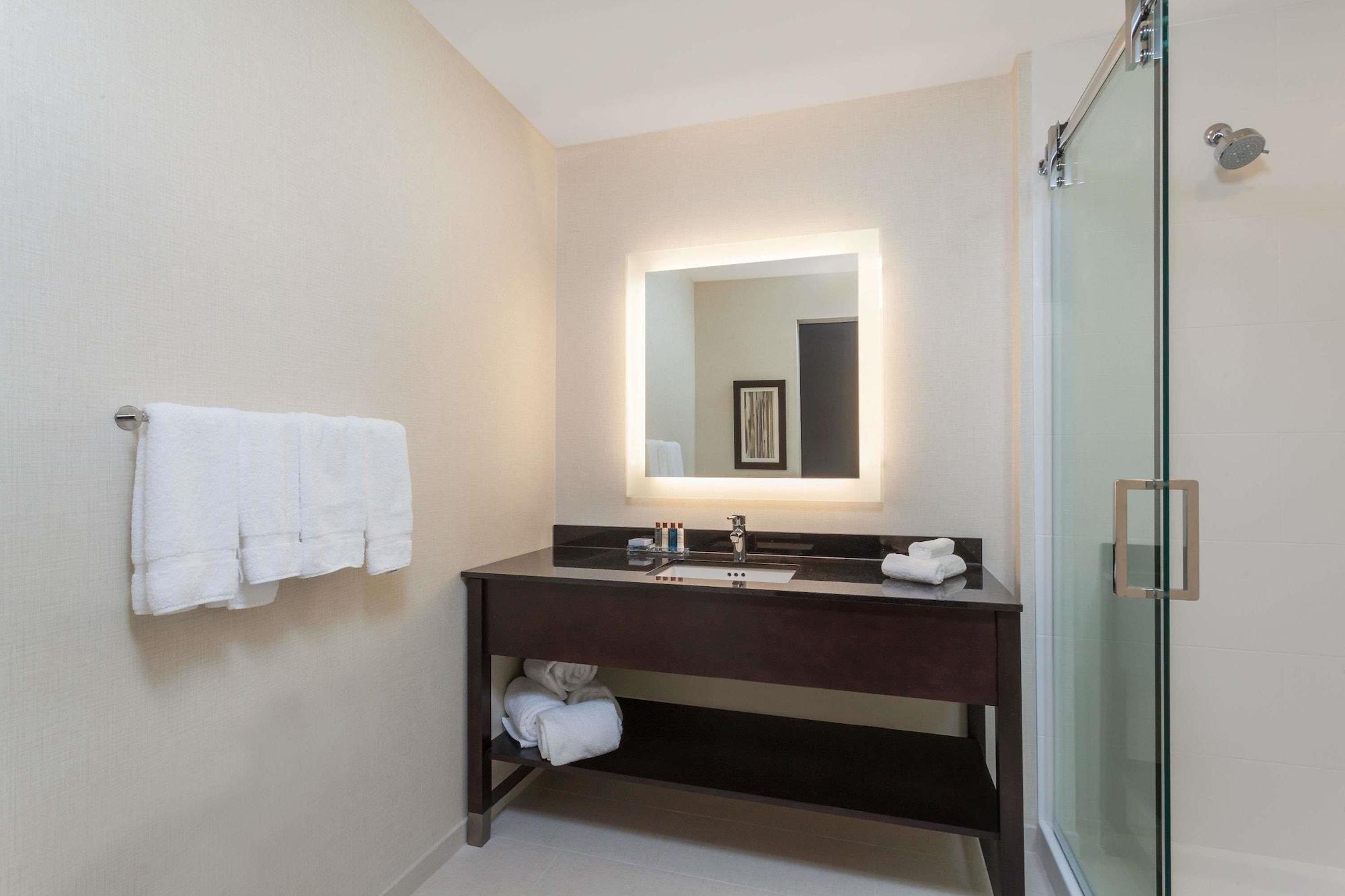 Wingate By Wyndham Altoona Downtown/Medical Center Otel Dış mekan fotoğraf
